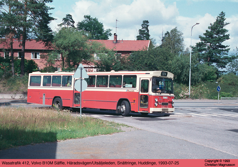 wa412_19930725.jpg - En Säfflevagn i gamla hederliga SJ-orange. Så har den också hetat SJ 1966 tidigare i sitt liv.